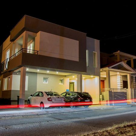 Vila Manuela Aparthotel Gevgelija Ngoại thất bức ảnh