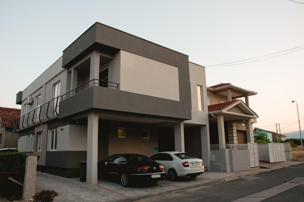 Vila Manuela Aparthotel Gevgelija Ngoại thất bức ảnh
