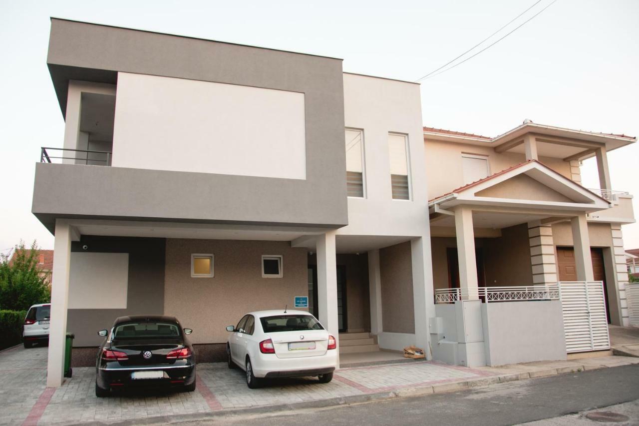 Vila Manuela Aparthotel Gevgelija Ngoại thất bức ảnh