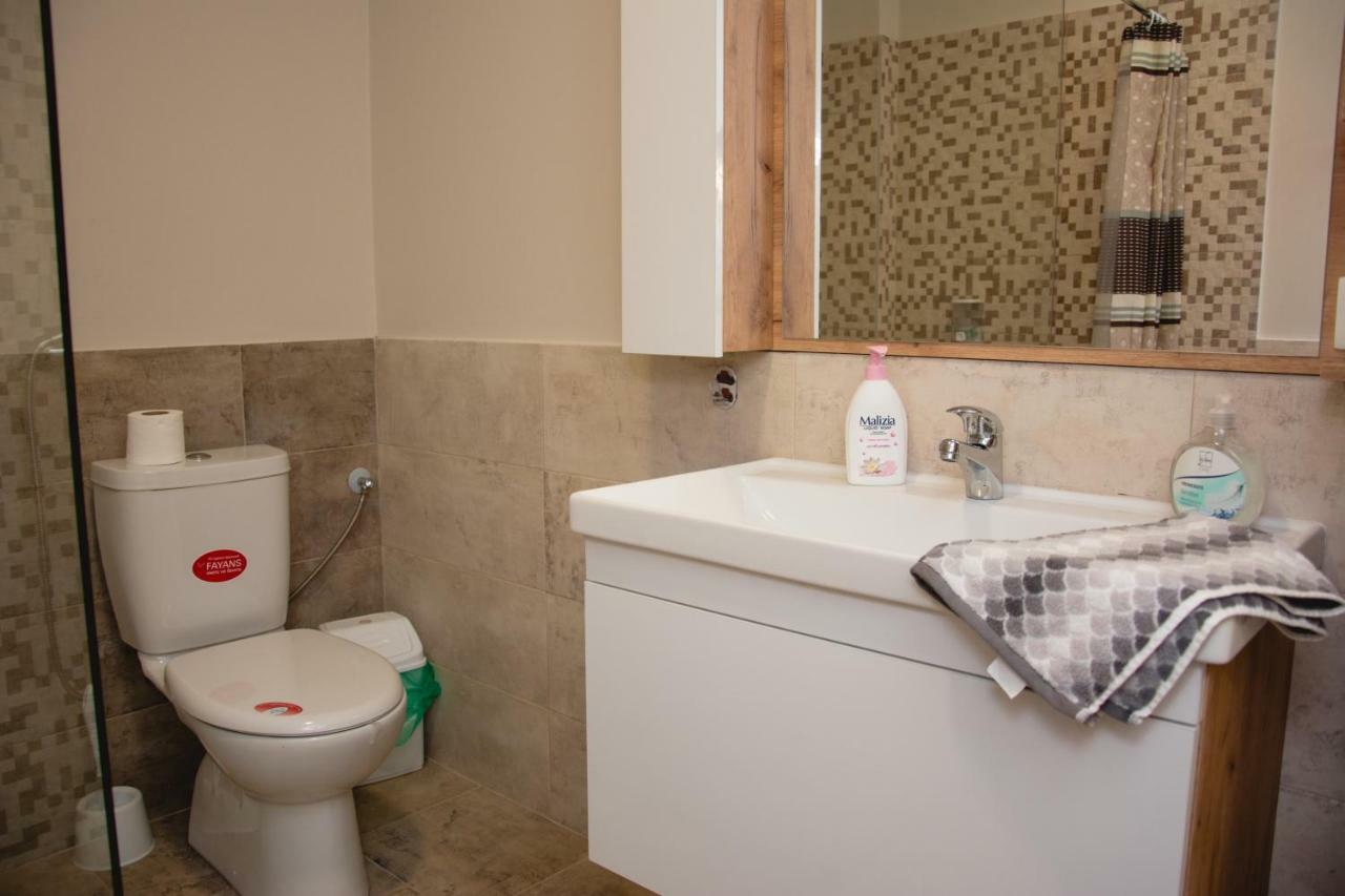 Vila Manuela Aparthotel Gevgelija Ngoại thất bức ảnh