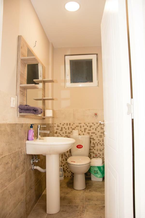 Vila Manuela Aparthotel Gevgelija Ngoại thất bức ảnh