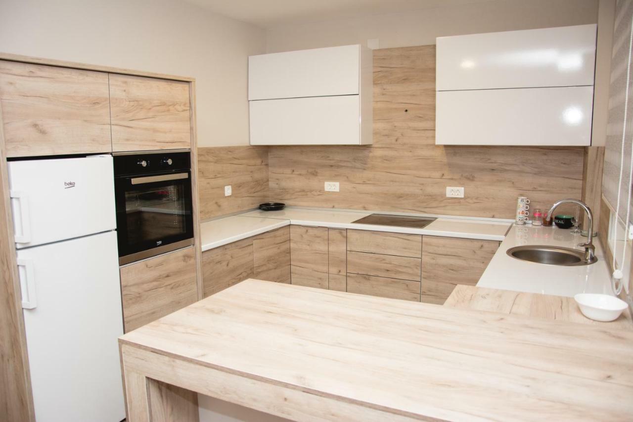 Vila Manuela Aparthotel Gevgelija Ngoại thất bức ảnh