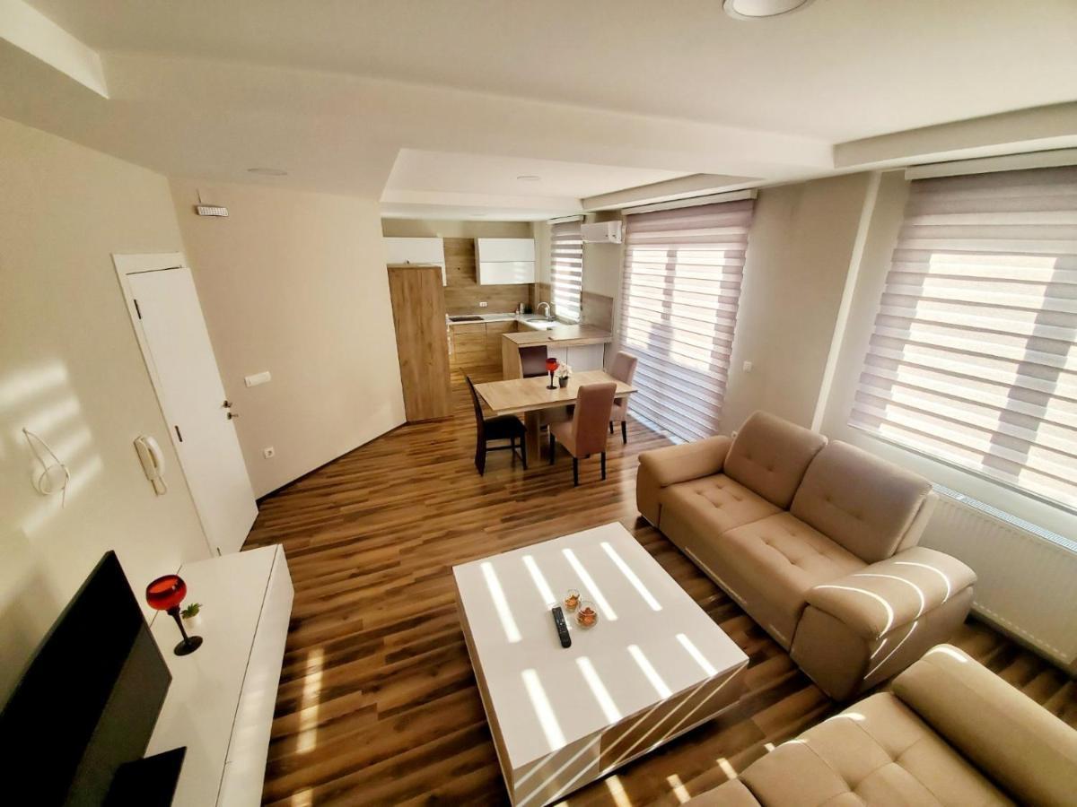 Vila Manuela Aparthotel Gevgelija Ngoại thất bức ảnh